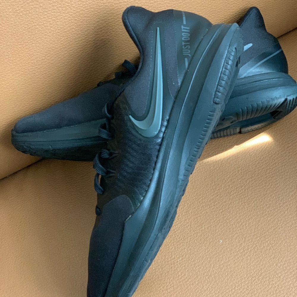 Nike Ladies Comfort Sneakers
